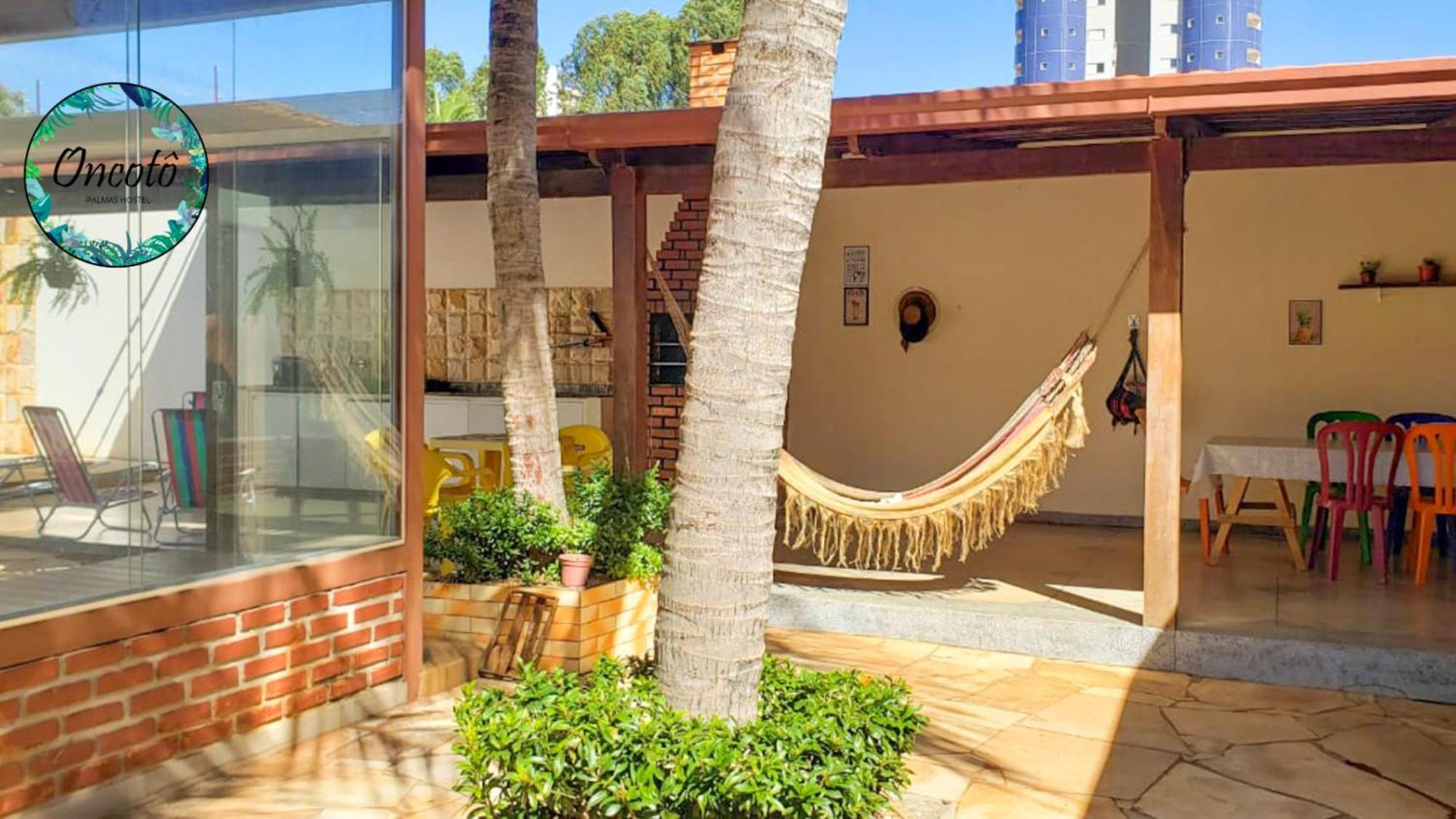 Oncoto Palmas Hostel Exterior photo
