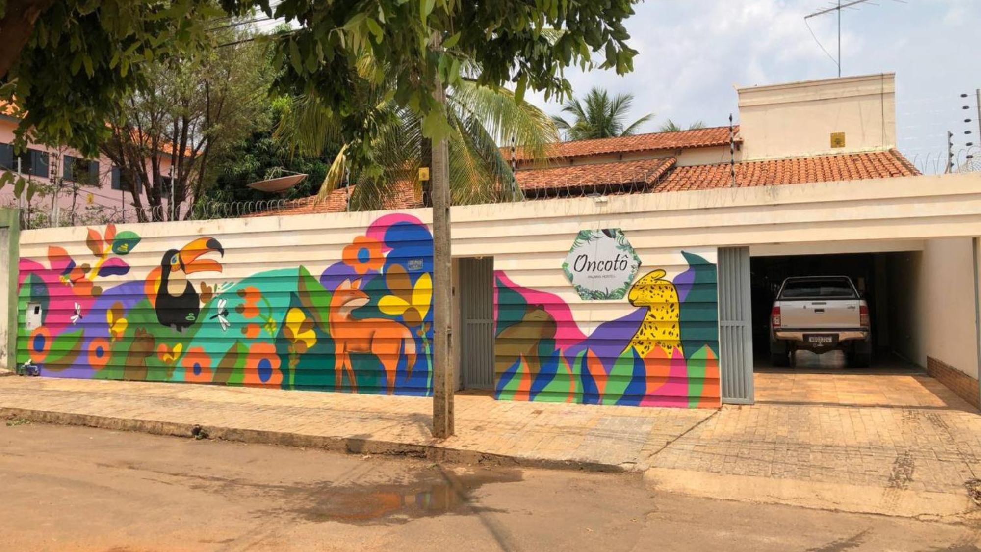 Oncoto Palmas Hostel Exterior photo
